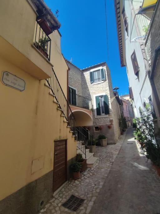 Pink House Apartment Fara in Sabina Exterior photo